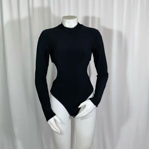 Solid long sleeve bodysuit